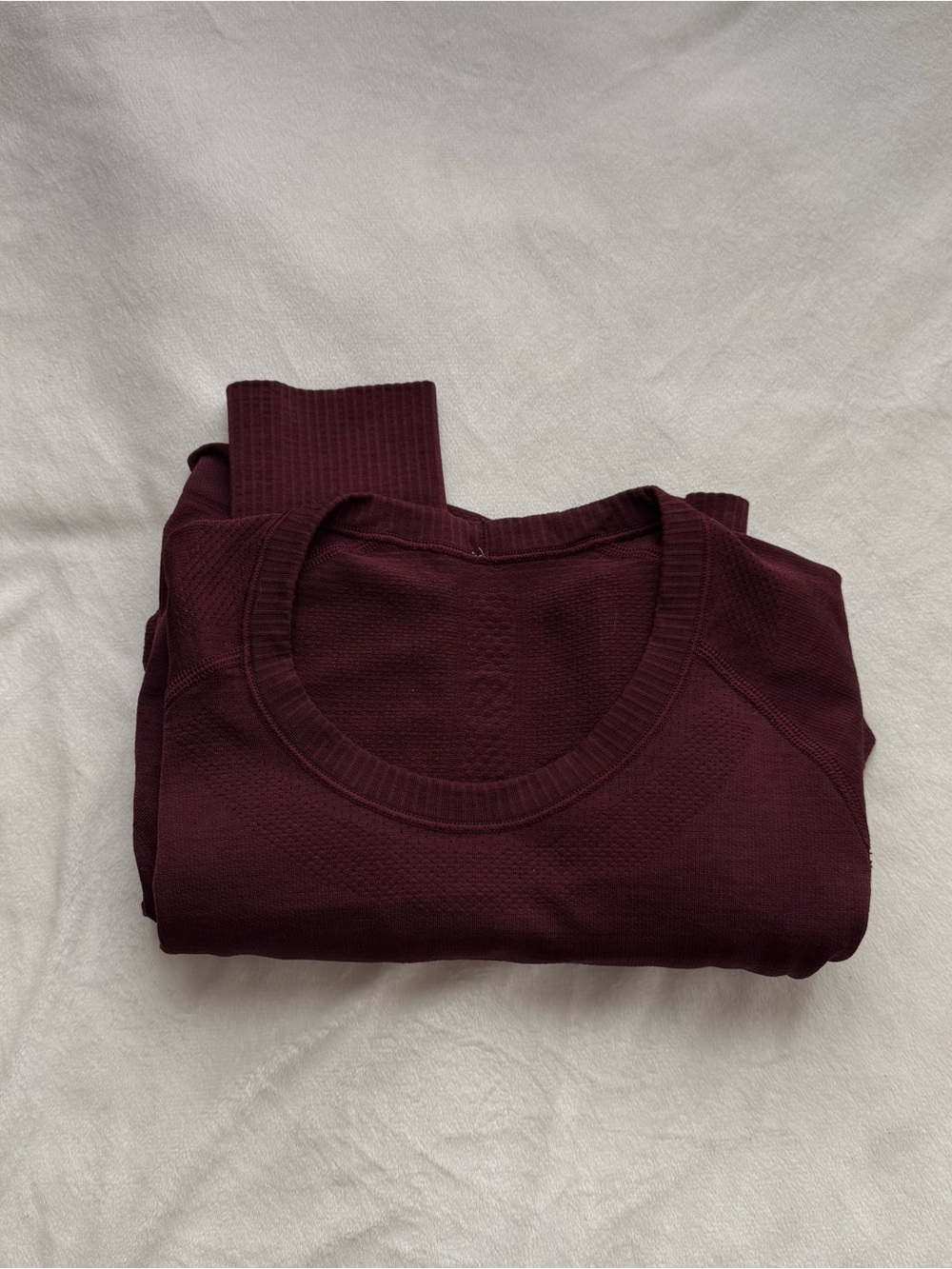 EUC lululemon long sleeve swiftly size 4